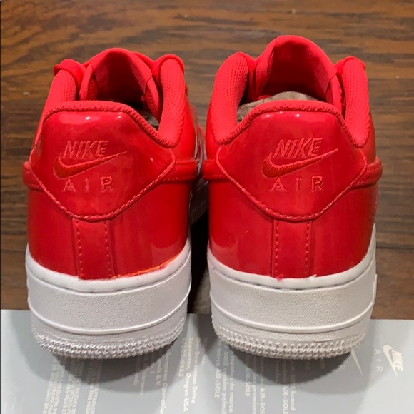 NIKE AIR FORCE 1 LV8 UV (GS) Siren Red/Siren Red-W - Picture 3 of 16